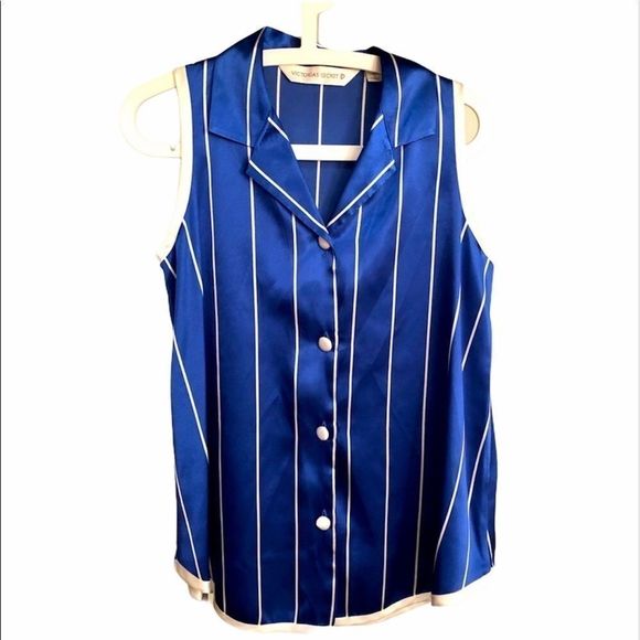 Victoria's Secret Other - Victoria’s Secret vintage sleeveless top.
